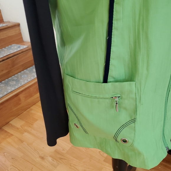 Allison Daley Women Vibrant Green Blue Trim Full Zip Front Sleeveless Vest - Picture 2 of 8